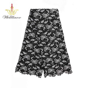 Black and White Two-Tone Floral Water-Soluble Guipure Lace SC10019