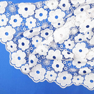 White Scalloped Daisy Guipure Lace Border Fabric SW1008