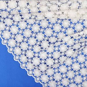 White Daisy Chain Water-Soluble Guipure Lace Fabric SW1026