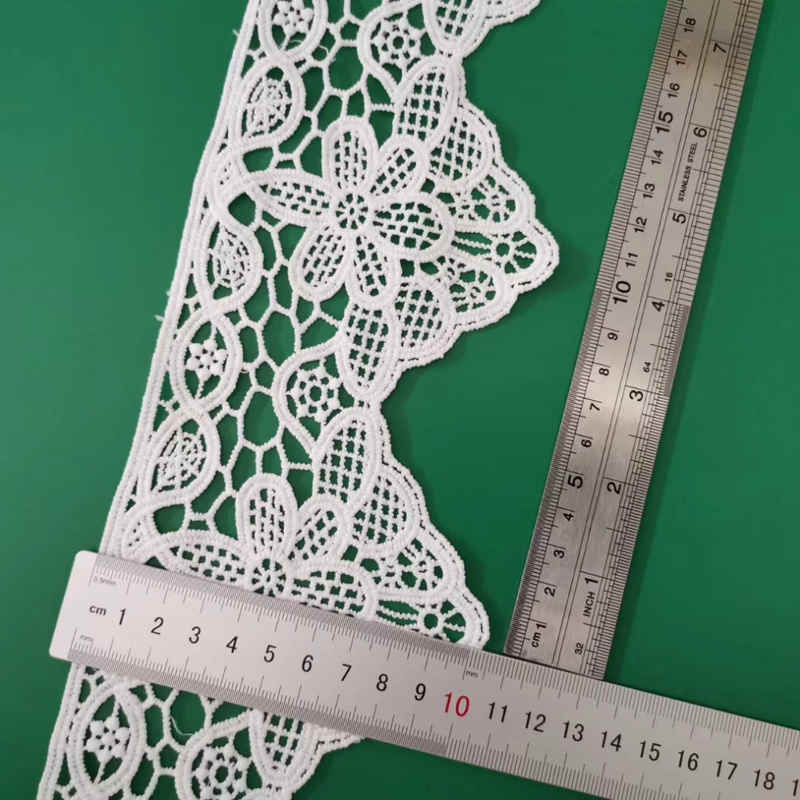 White Water-Soluble Decorative Border Border Trim TRLM1117
