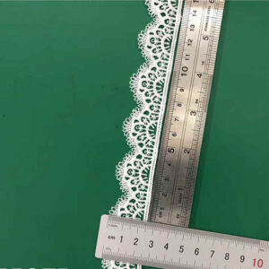 White Flower Chain Water-Soluble Lace Trim TRLM1144
